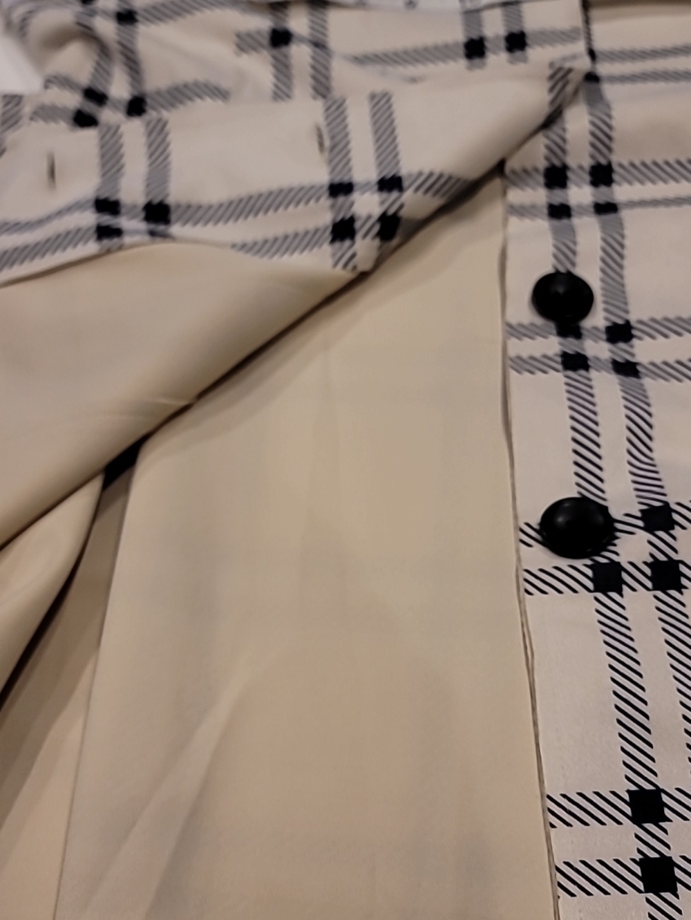 Solitaire Cream Plaid Trench Coat XL - Picture 11 of 14